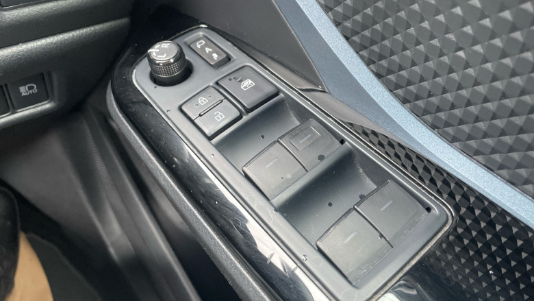 Toyota C-HR 1.8 Hybrid Design 5dr CVT Hybrid Hatchback